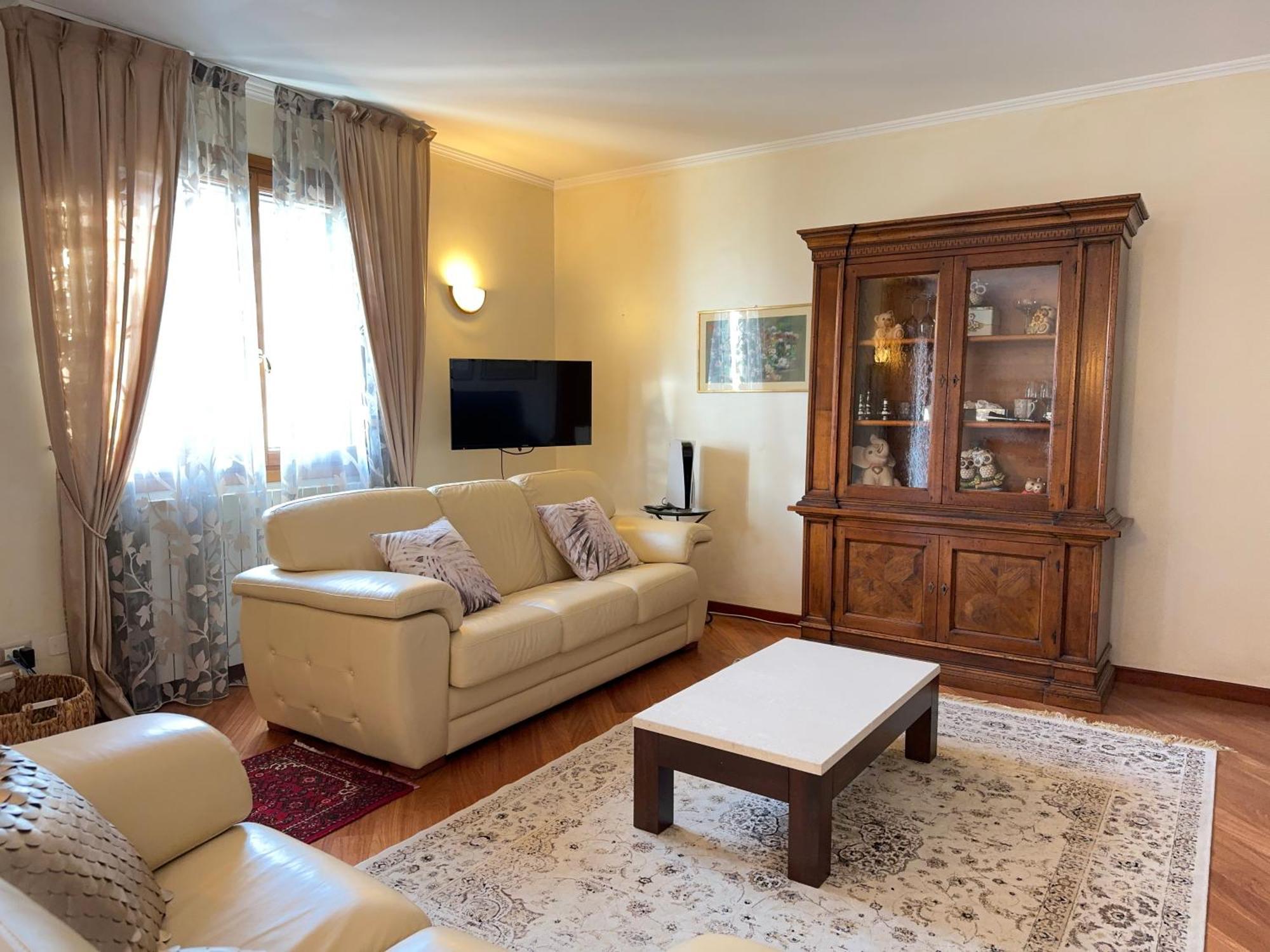 Casa Perfetta Per Grandi Famiglie, Con Jacuzzi Villa Bevera  ภายนอก รูปภาพ