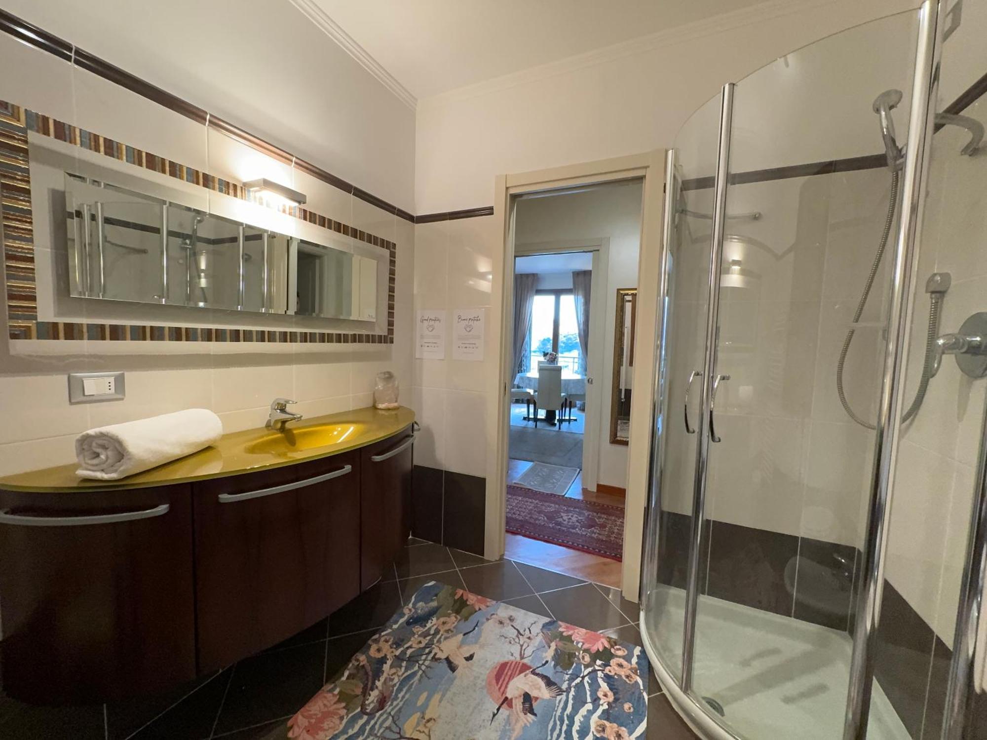 Casa Perfetta Per Grandi Famiglie, Con Jacuzzi Villa Bevera  ภายนอก รูปภาพ